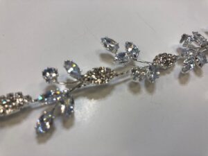 Decorazione A Intreccio Pietre Crystal Cangianti- Absolute Beauty