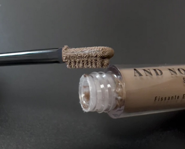 Mascara Fissante E Volumizzante Sopracciglia And Now Brow Gel Layla/2 - immagine 2